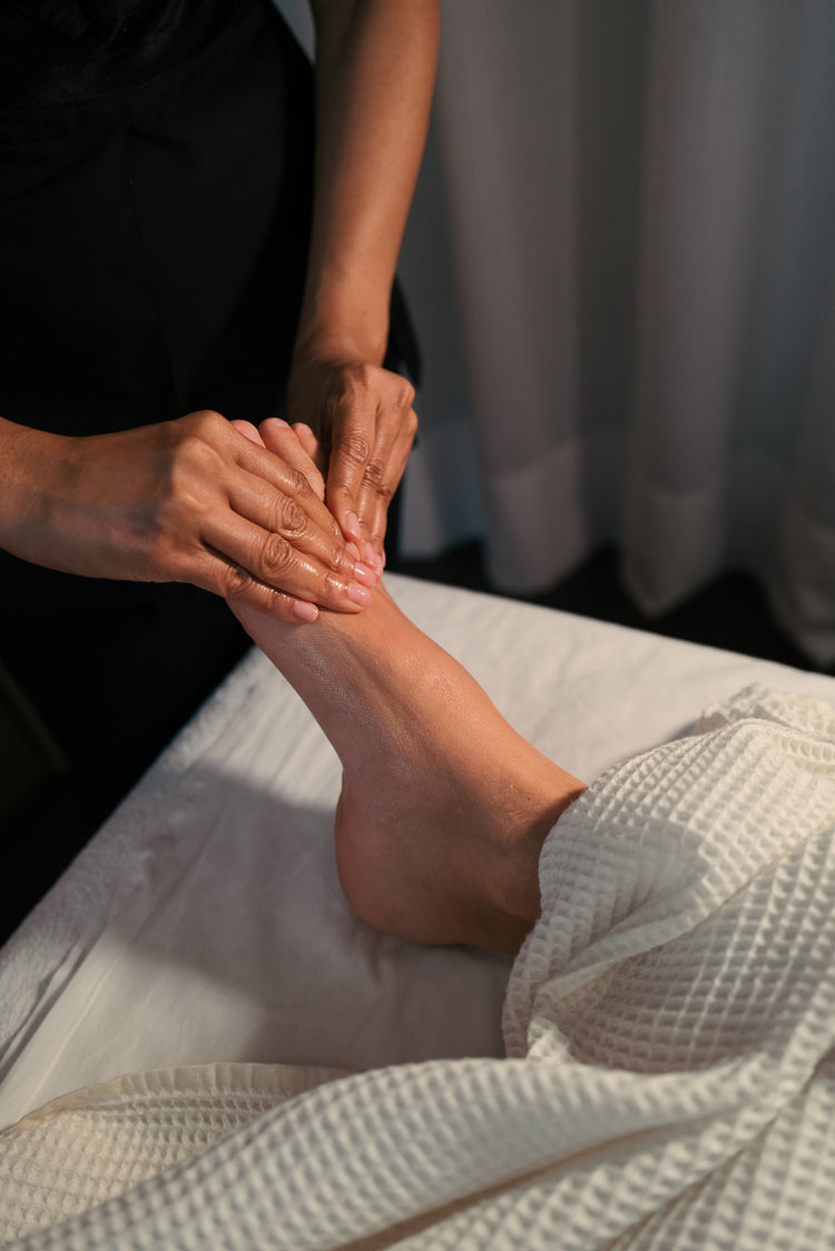 Thai foot Massage